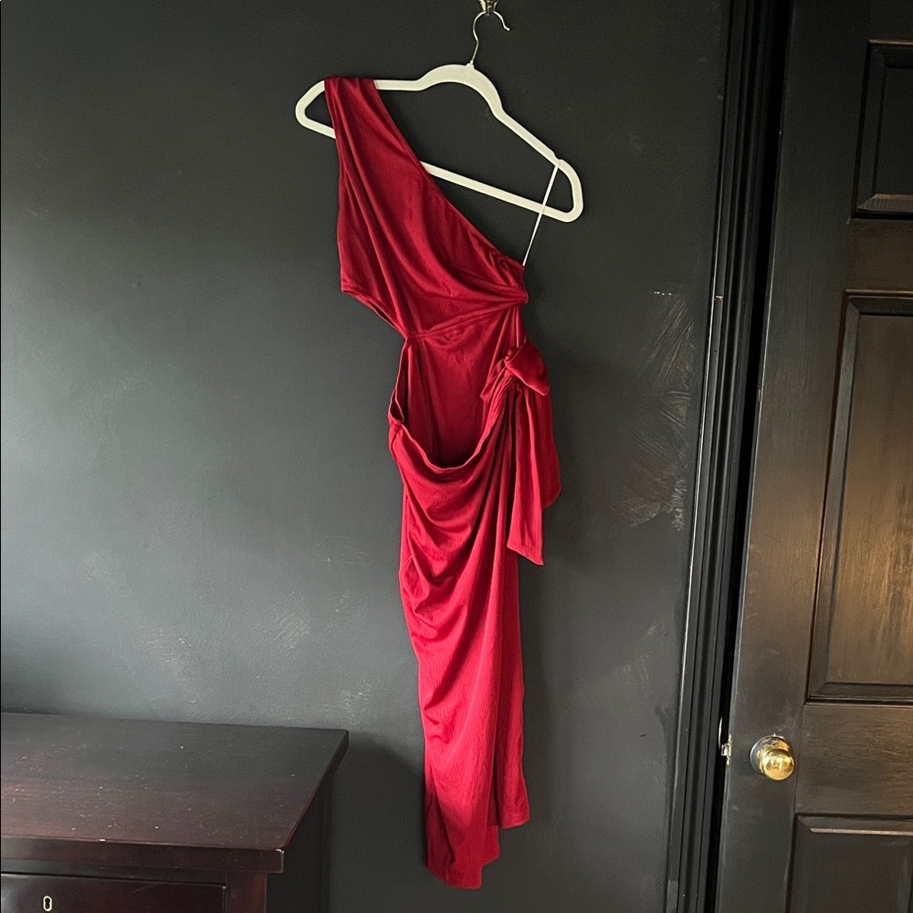 Hello Molly Scarlet One-Shoulder Dress